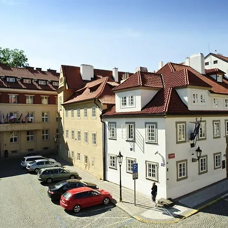 호텔 Pytloun Kampa Garden 4*