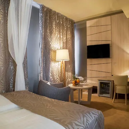Hotel Pytloun Kampa Garden 4*