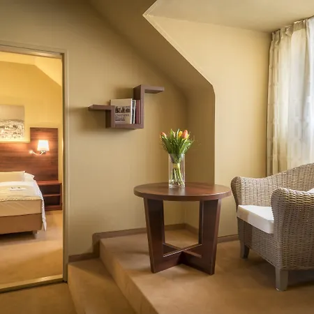 Pytloun Kampa Garden Hotel