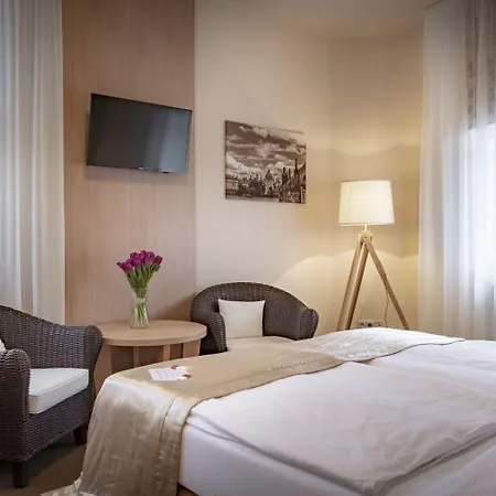 Pytloun Kampa Garden 4*