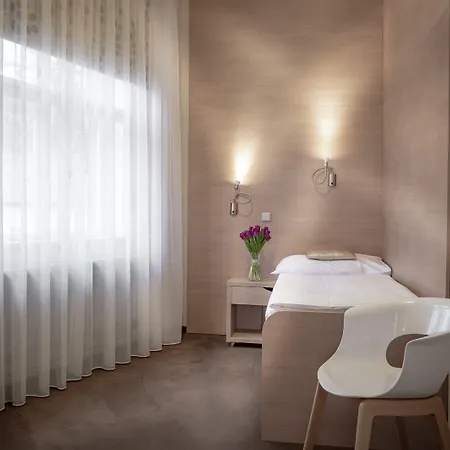 Pytloun Kampa Garden Hotel
