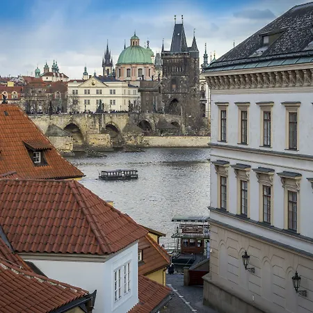 Pytloun Kampa Garden Hotel Prag