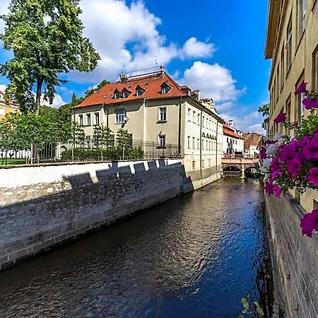 Pytloun Kampa Garden Prága