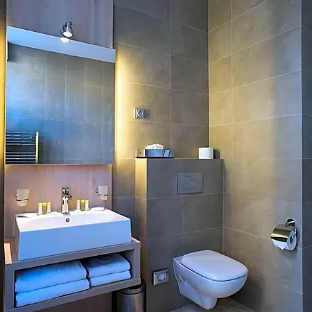 Pytloun Kampa Garden Szálloda 4*