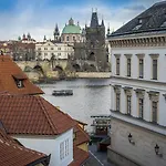 Pytloun Kampa Garden Hotel Prague