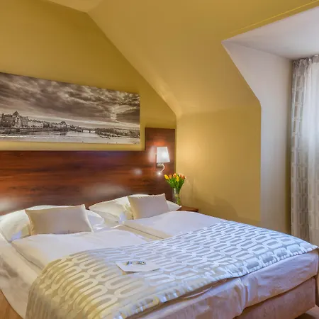 Hotel Pytloun Kampa Garden Praga