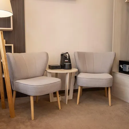 Hotel Pytloun Kampa Garden 4*