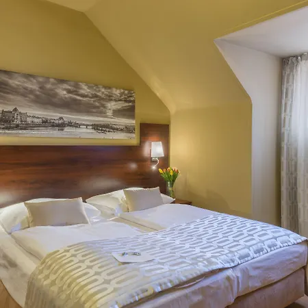 Pytloun Kampa Garden 4* Praag