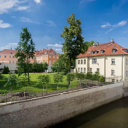 Pytloun Kampa Garden Praag