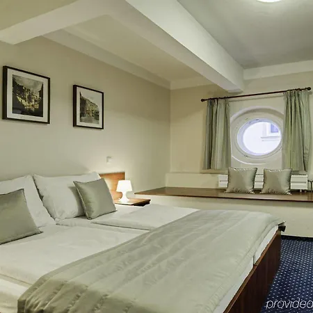 Hotel Pytloun Kampa Garden 4*