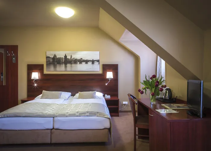 Hotel Pytloun Kampa Garden 4*