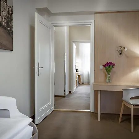 Отель Pytloun Kampa Garden 4*