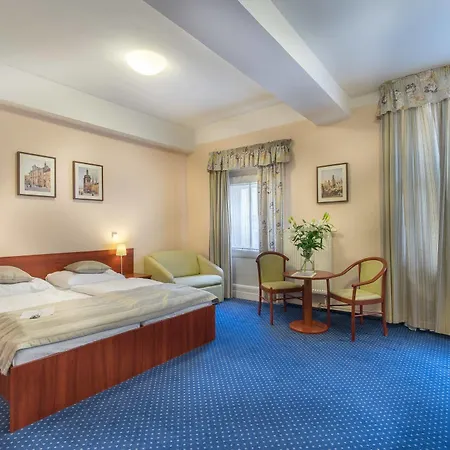 Pytloun Kampa Garden 4*